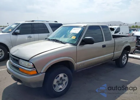 2000 Chevrolet S-10 Ls из США, поврежденный, VIN 1GCDT19W9Y8137411
